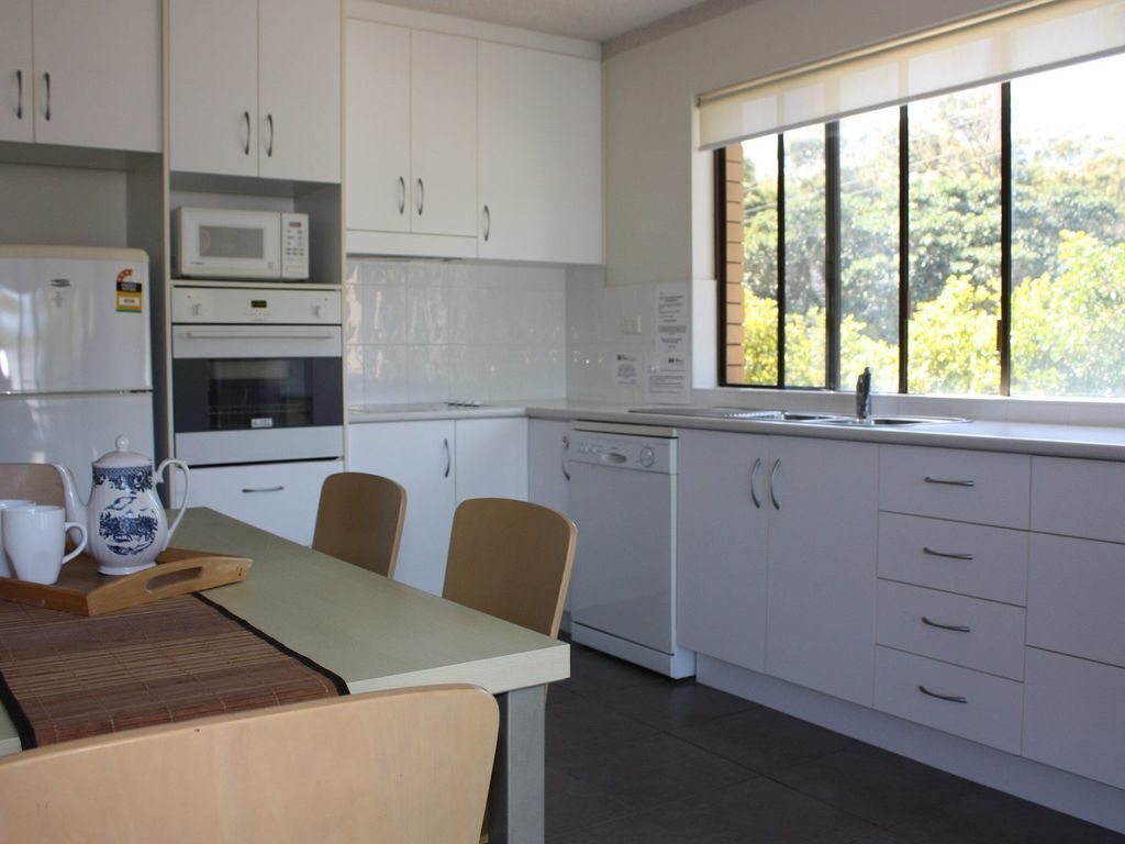 Close to Surf Beach, Surf Club, Hotel and Shops - Boyd St, Woorim