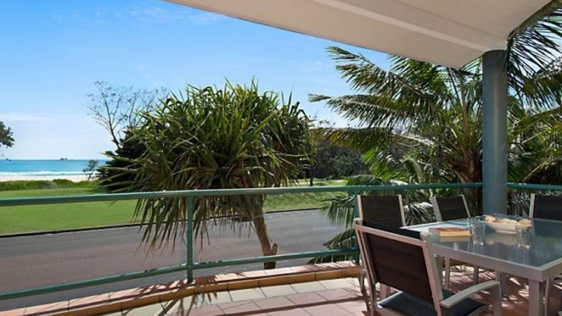 A Perfect Stay Apartment 3, Surfside - Spectacular Ocean Views