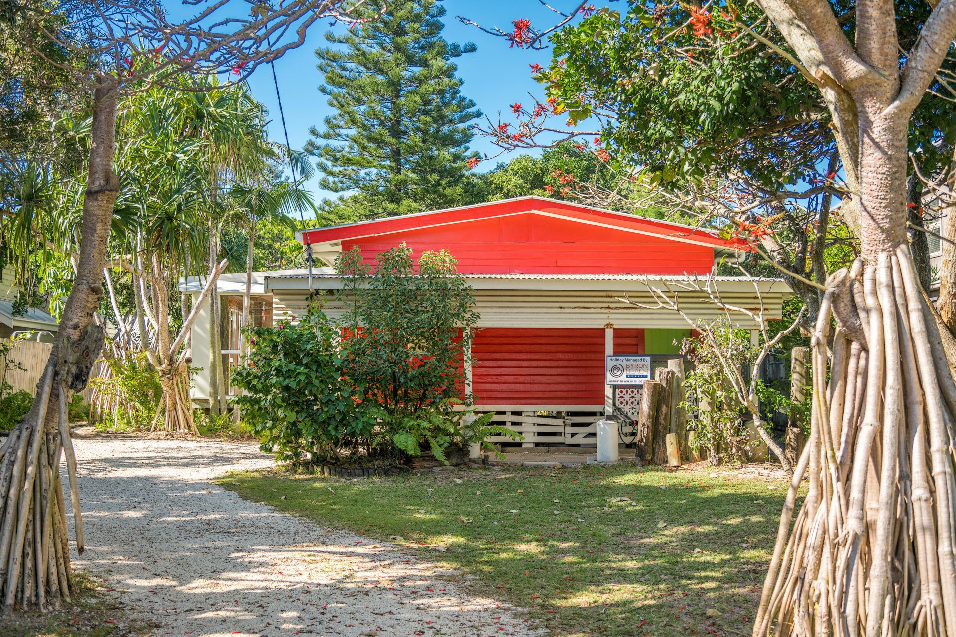 A Sweet Escape - Beachcombers Cottage Beachfront