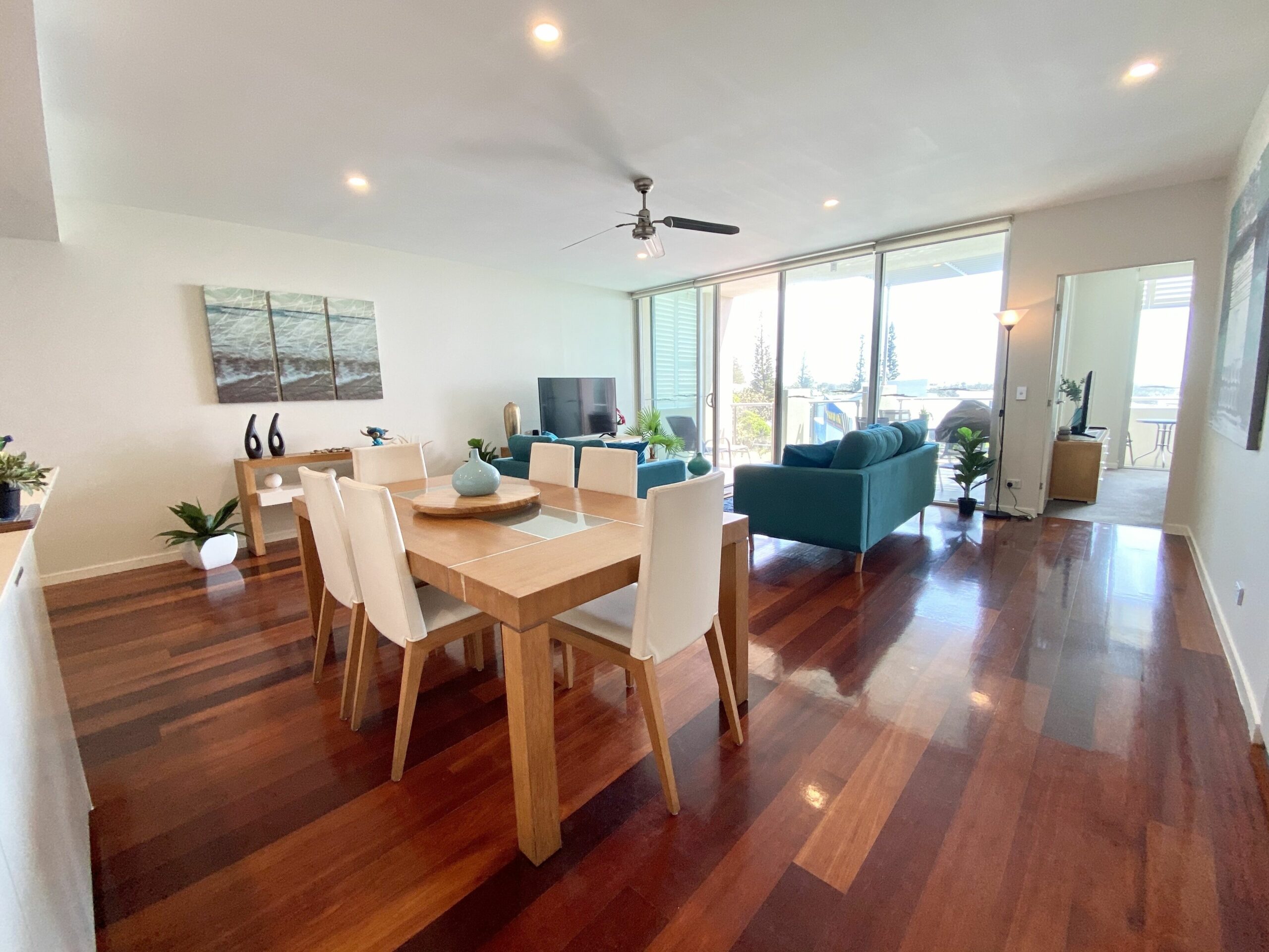 Absolute Beachfront - Cabarita Beachfront - Ocean Views - 3 Bed Apartment