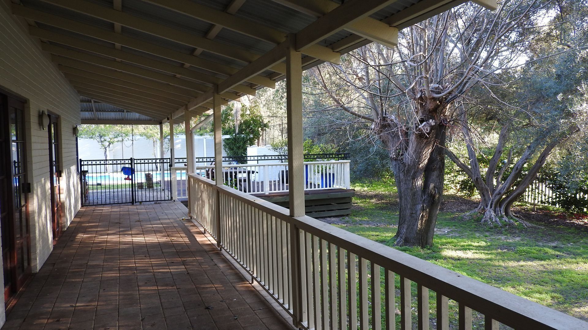 Cockatoo Hills Apartment