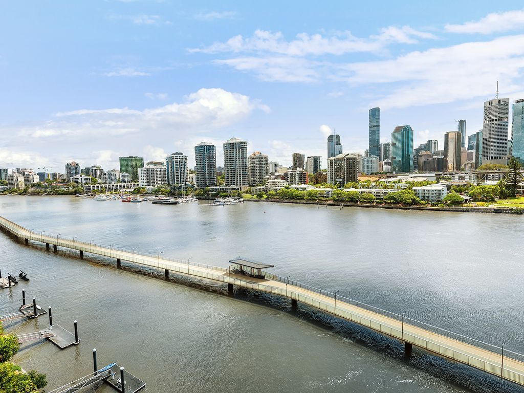 Wow! ~ Skyline City, Water + Story Bridge Views