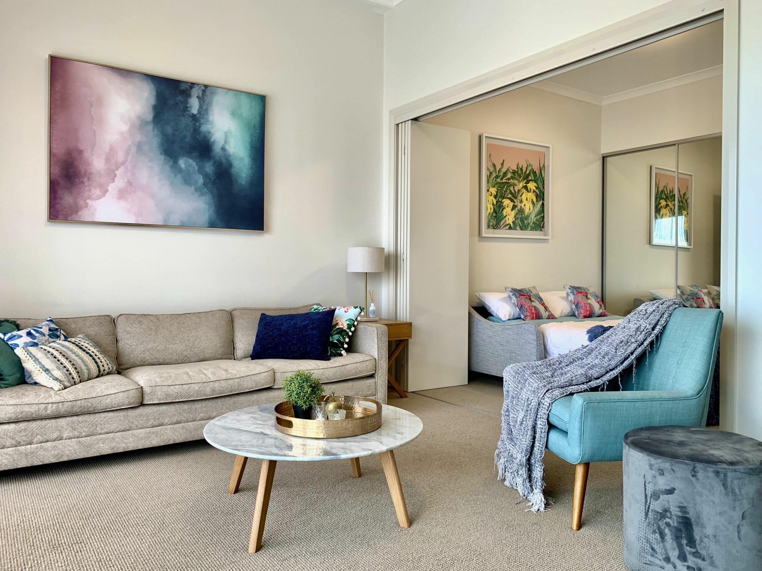 Mariner’s Cove: Luxury Mindarie Waterfront Apartment