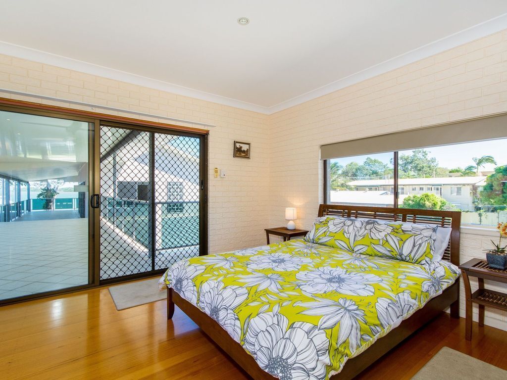 Magical Holiday Home - Welsby Pde, Bongaree