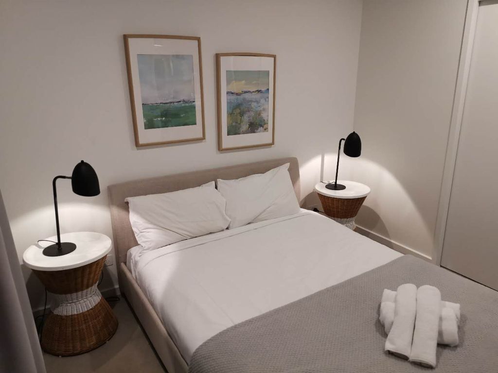 Bright One Bedroom Apartment - New!!