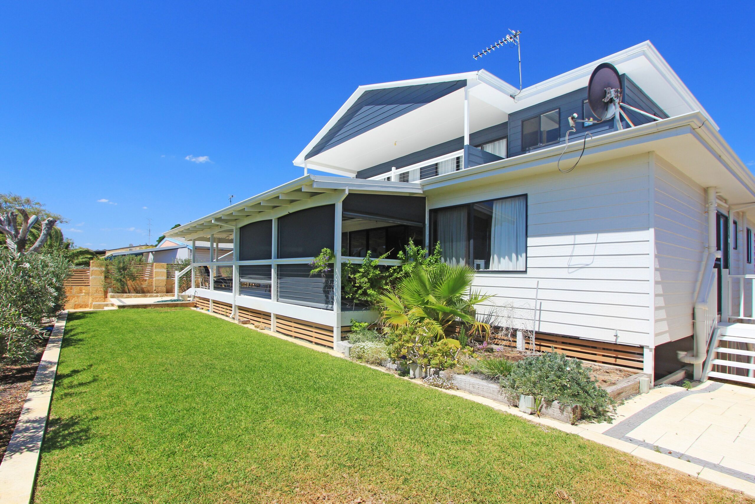 Large Family Home in Jurien Bay with great entertaining area