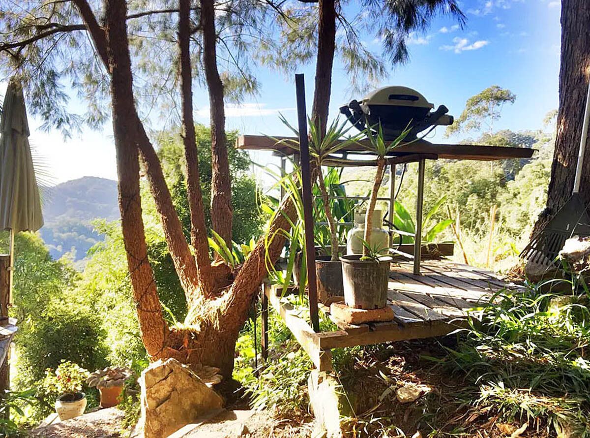 The Treepod-wake up to the Sunrise with views over valley to the Ocean