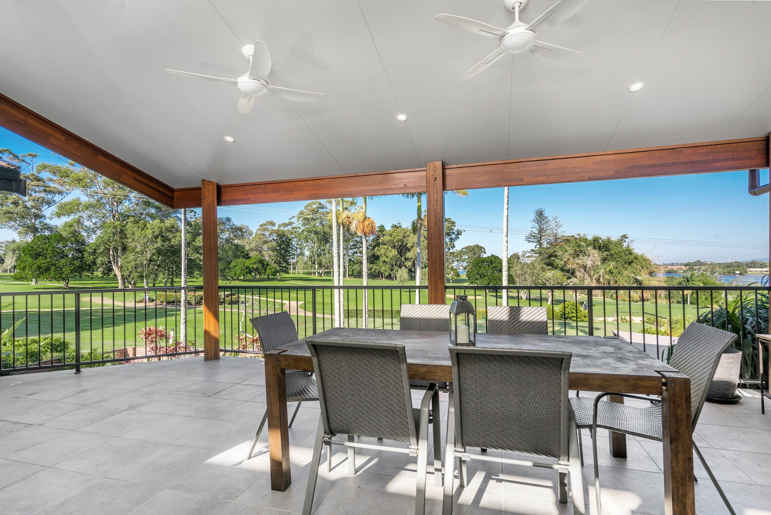 A Perfect Stay – River Links – Views Over the Golf Course & Richmond River