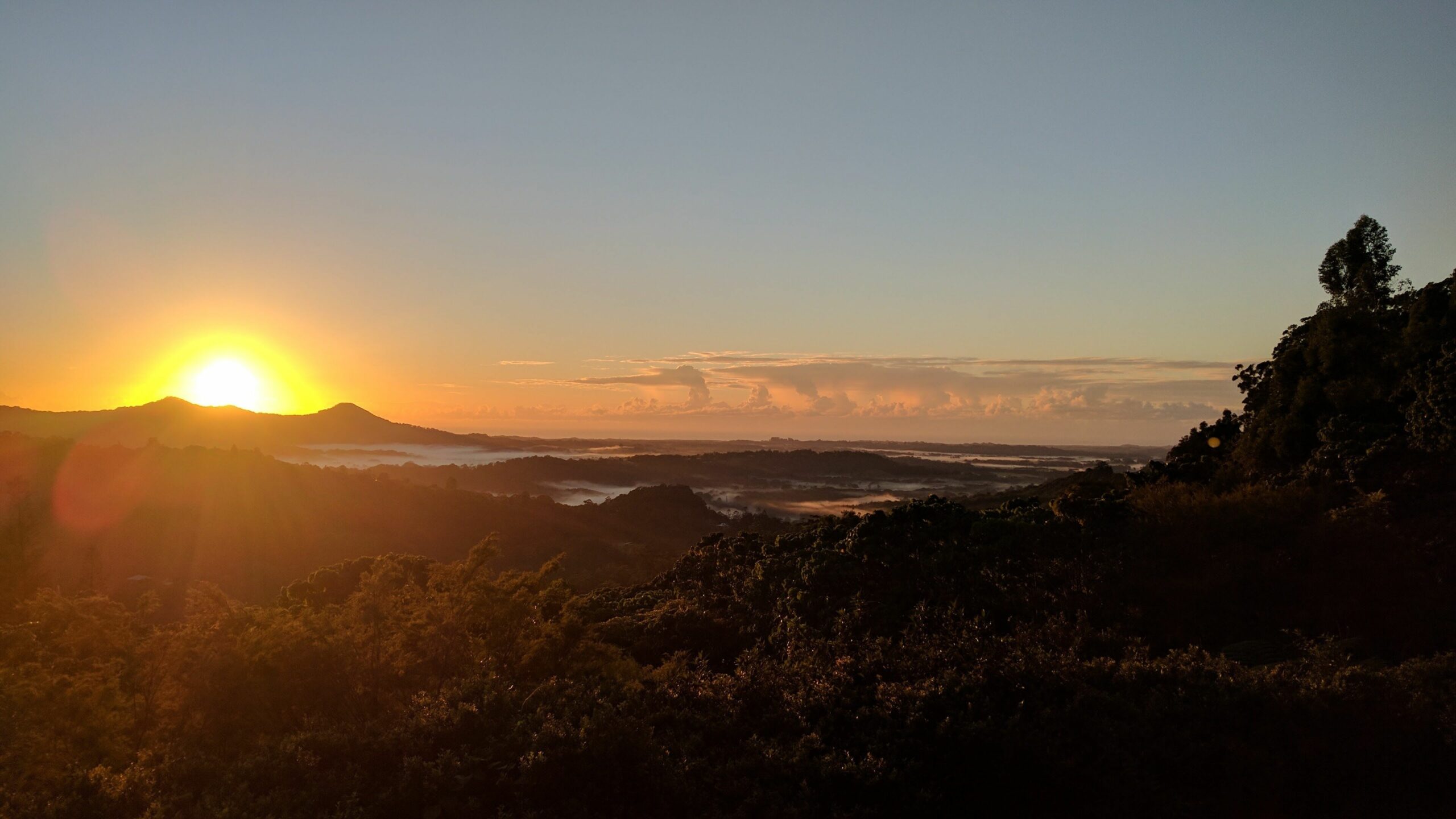 CLOGHEEN COTTAGE  Stunning Mountain and Ocean Views in the Byron Bay Hinterland