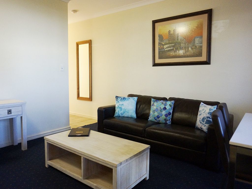 Executive 1 Bedroom Apartment in South Fremantle