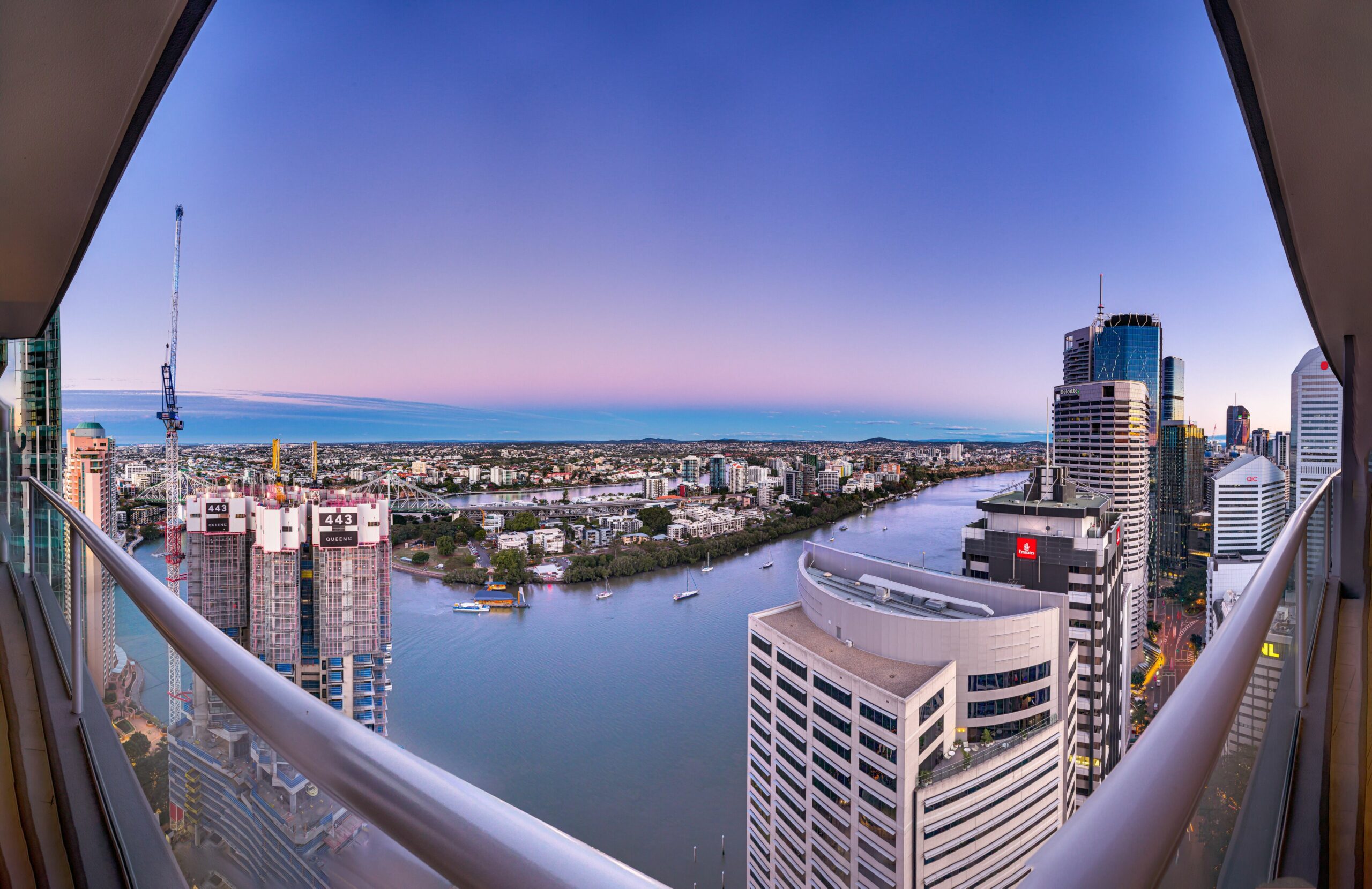 Sky Home in Africa - Story Bridge & River Views