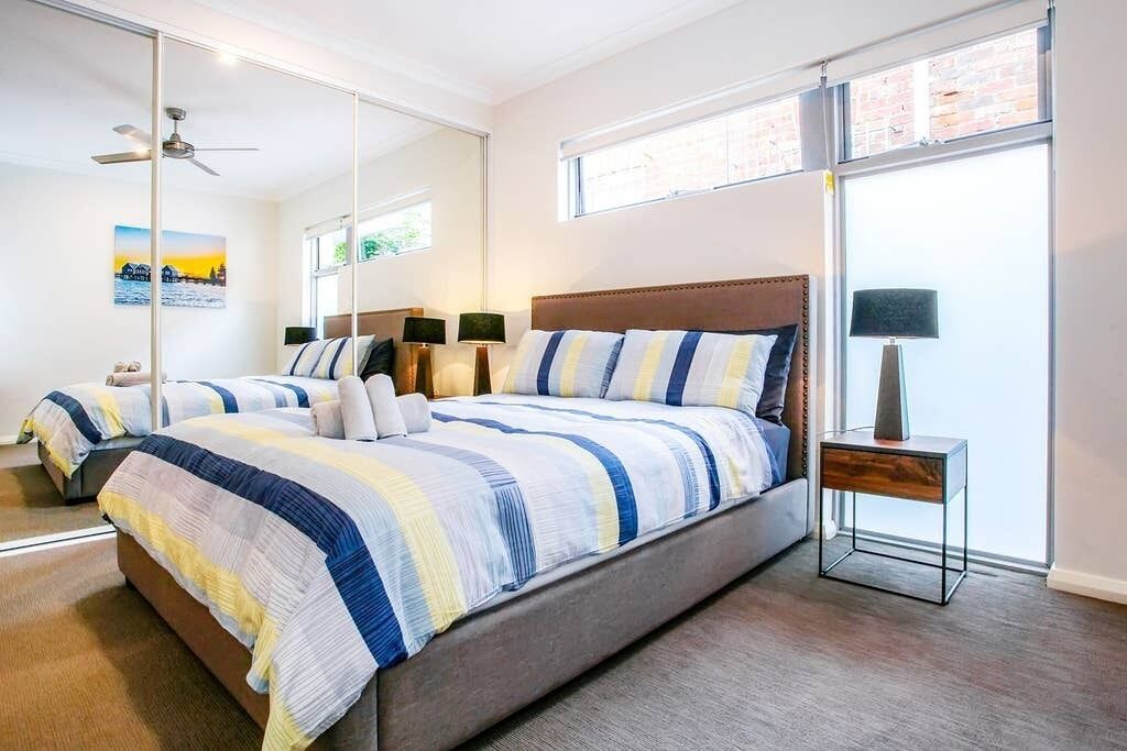 This Apartment is a 1 Bedroom, 1 Bathrooms, Located in Perth, WA