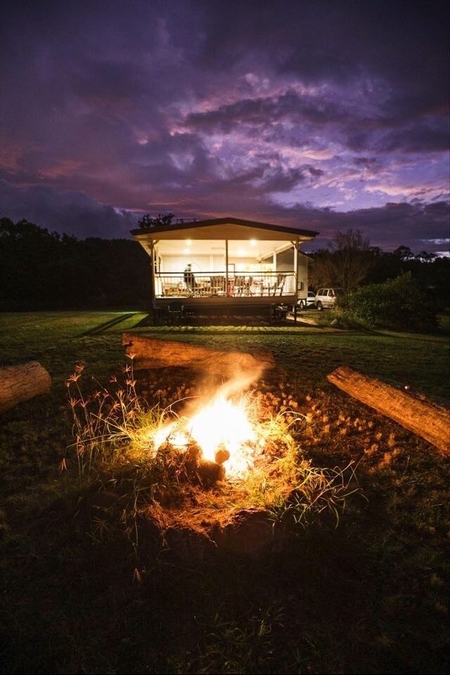Eighteen Mile Cottage - river access with breathtaking views!
