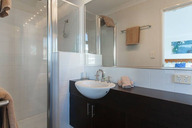 Mosman Park Stylish Townhouse - Near Glyde St-150m to Coles Supermarket & train