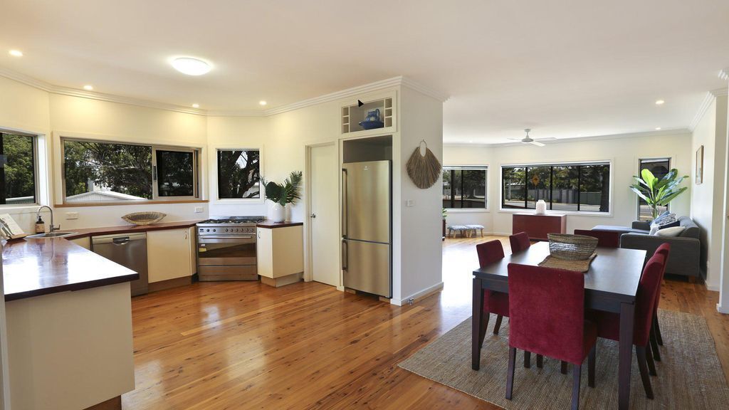 River Breeze 60 Wooli Street Yamba. Linen - Unlimited Wi-fi Just Listed