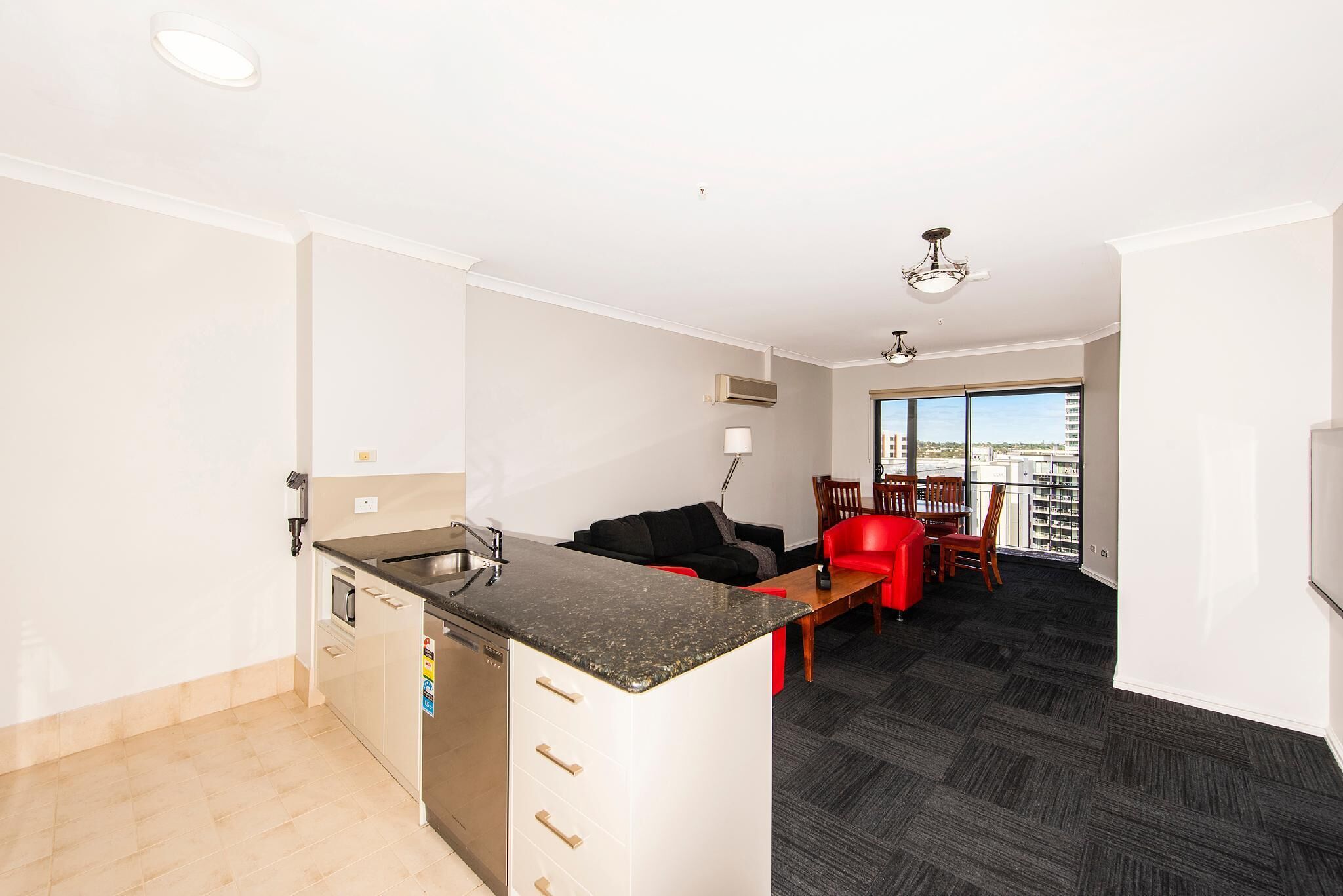 Huge two Bedroom, Updated and Fully Renovated Kitchen