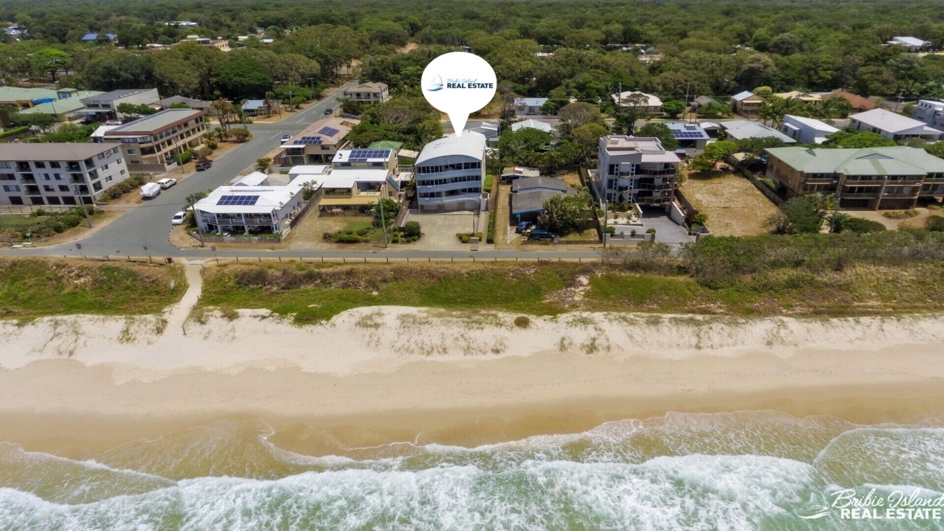 HUGE TWO LEVEL BEACHFRONT APARTMENT