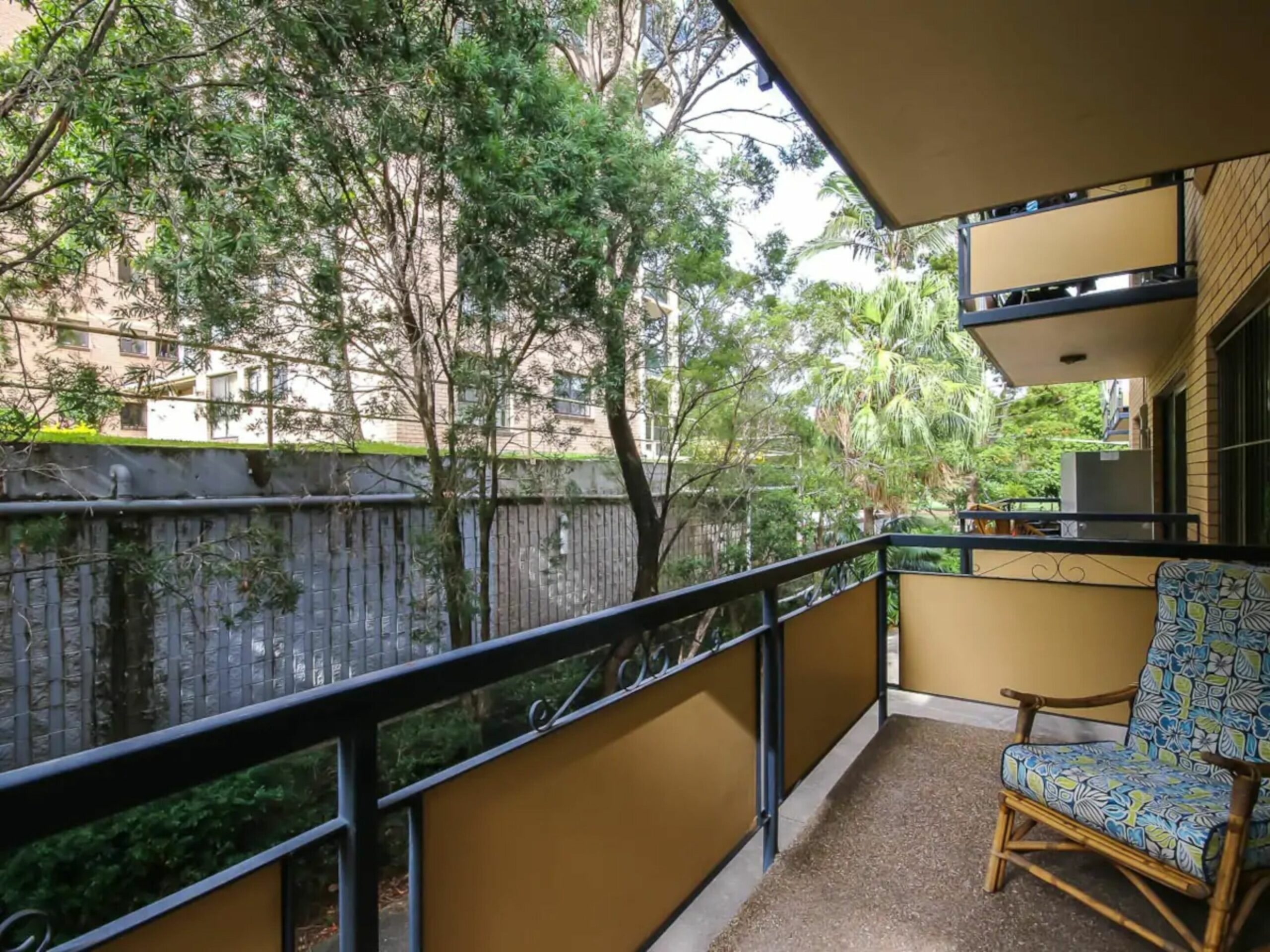 2 Bedroom St Lucia Apartment Close to UQ and Citycat