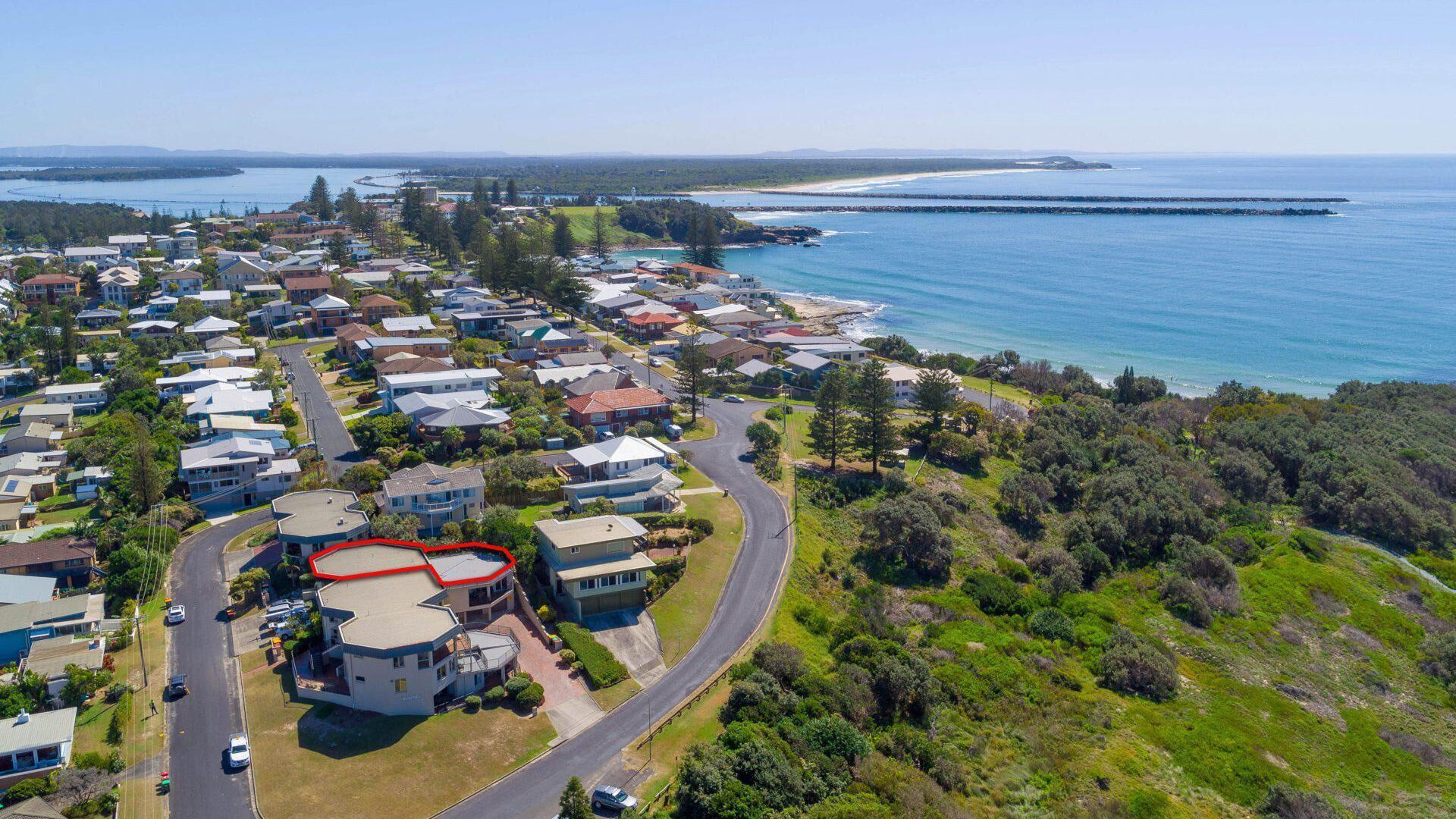 Romiaka 8 - Views Over the Pippi Beach