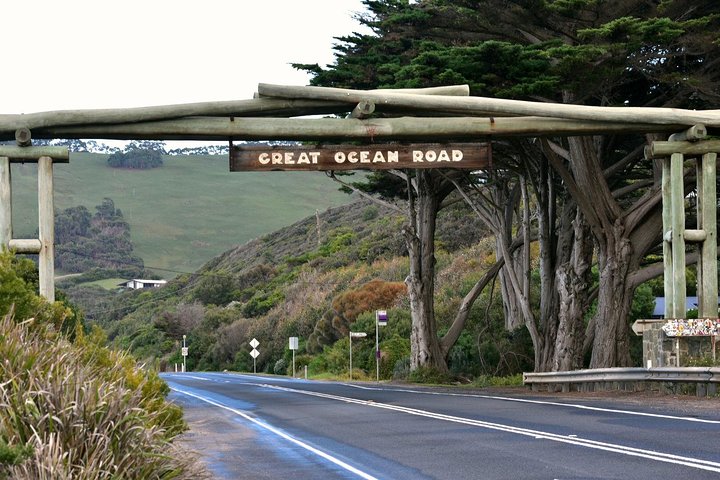 Boutique All-Inclusive Great Ocean Road, 12 Apostles and Rainforest Experience