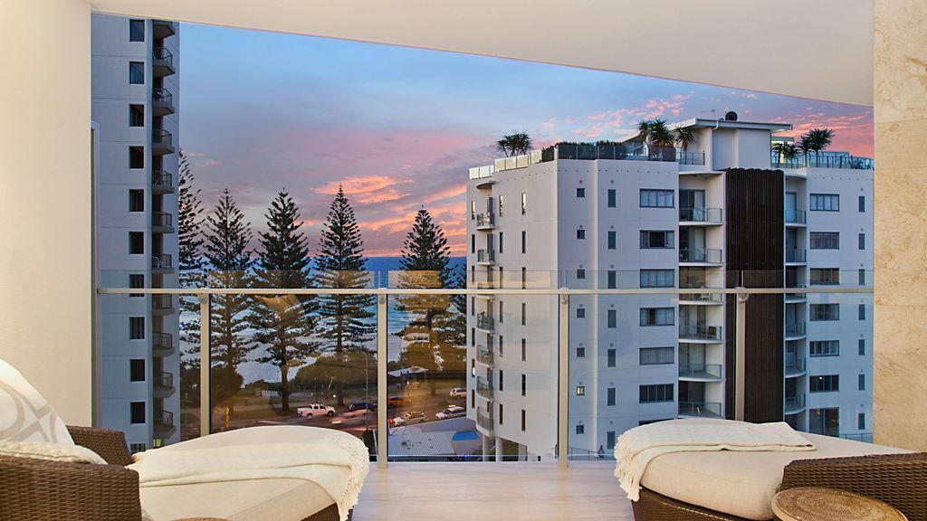 10 Maili Luxury SUB Penthouse - Rainbow BAY Retreat - Wi-fi Included