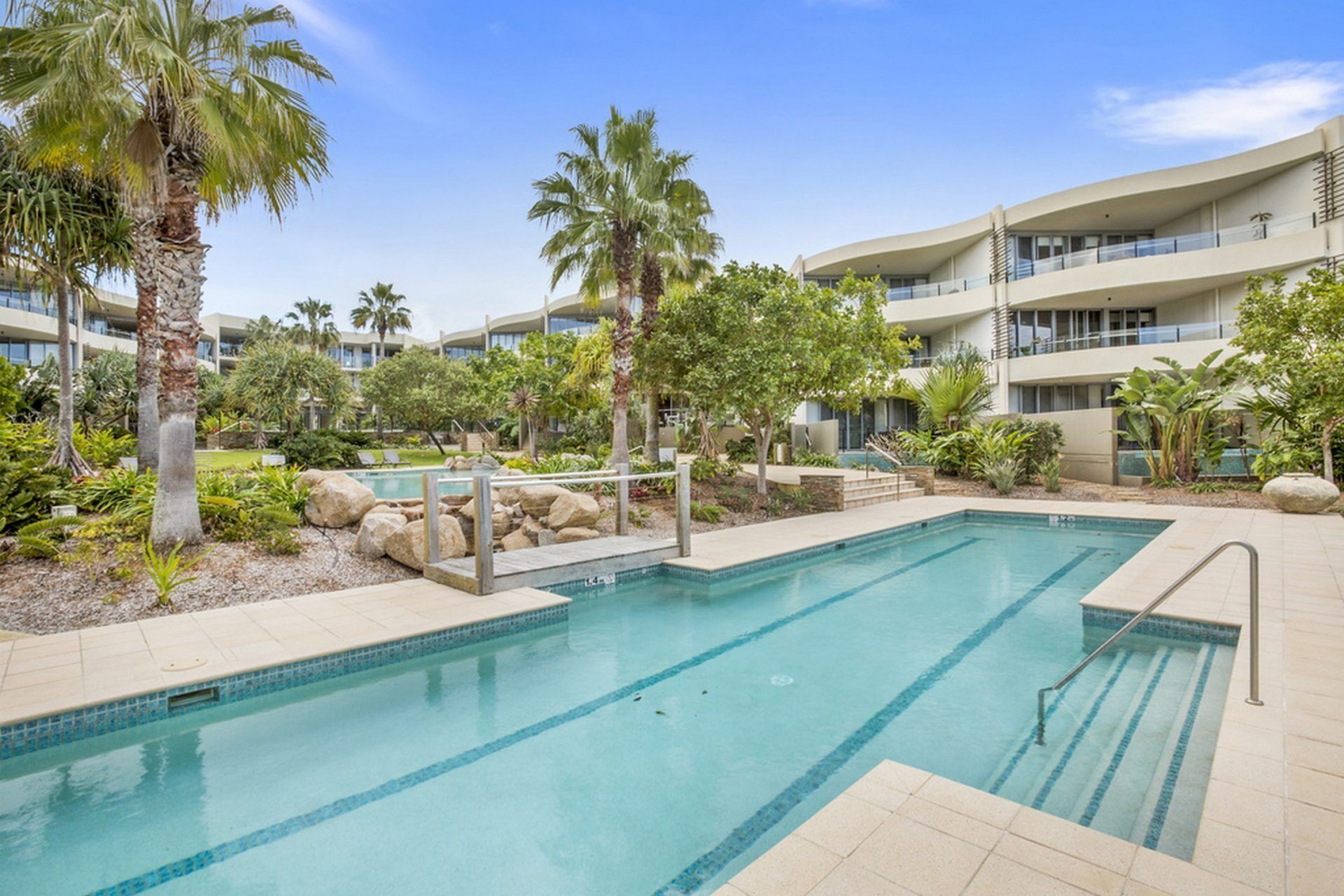 Cotton Beach Apartment 33 With Pool Views