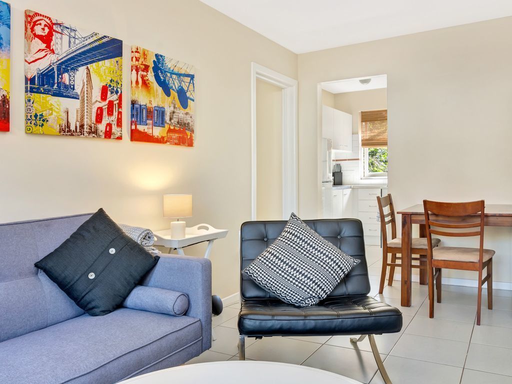 Tranquil 2 Bedroom Apartment in Clayfield