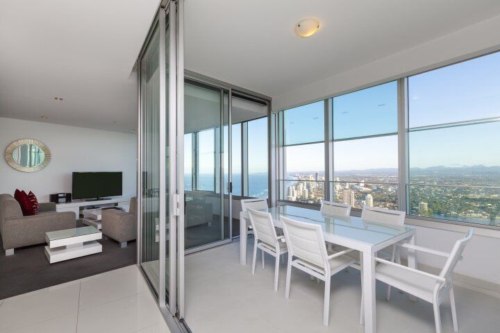 Spacious Stylish Four Bedroom Executive Apartment in the Heart of Surfers Paradise Q1 Resort & Spa