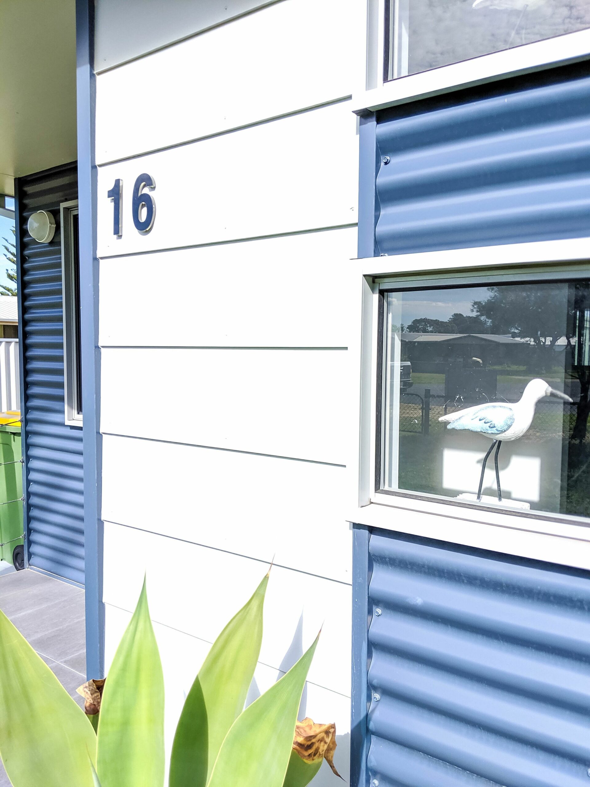 Seagulls - This modern cottage is the ultimate seaside escape!