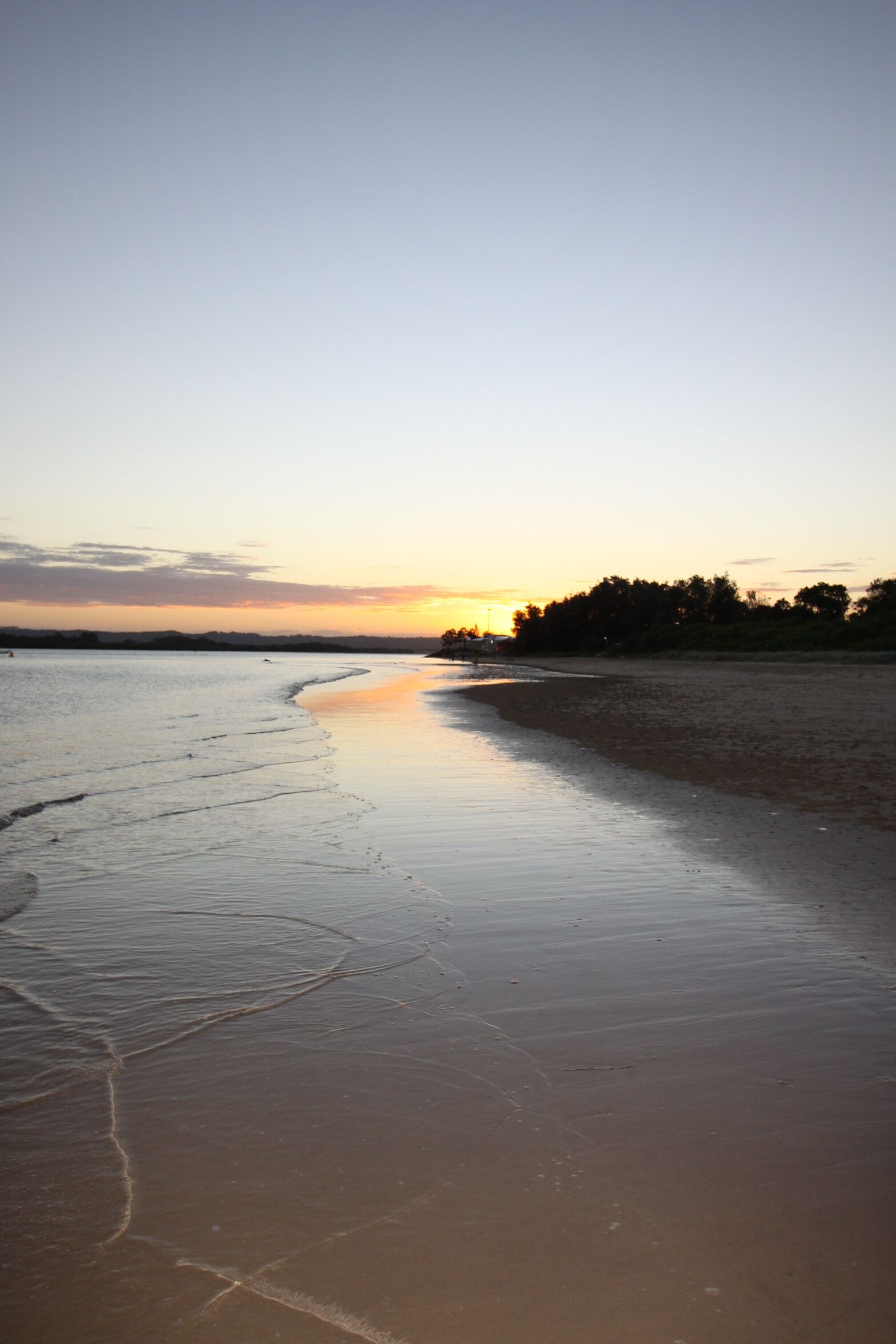 Historic house across from Riverfront , Gateway to Byron Bay & surrounding areas