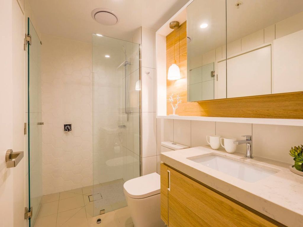 Bright One Bedroom Apartment - New!!