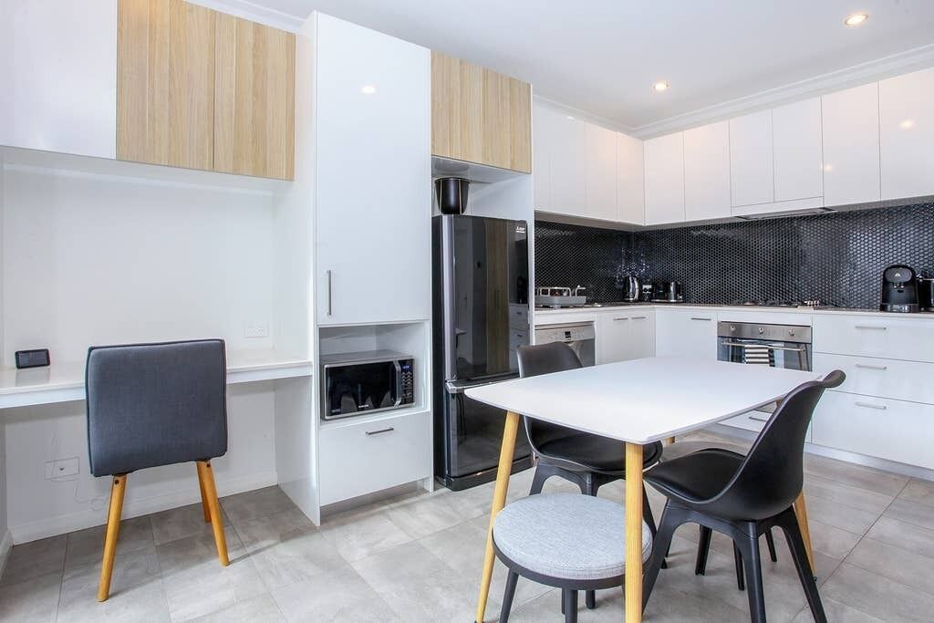 This Apartment is a 1 Bedroom, 1 Bathrooms, Located in Perth, WA