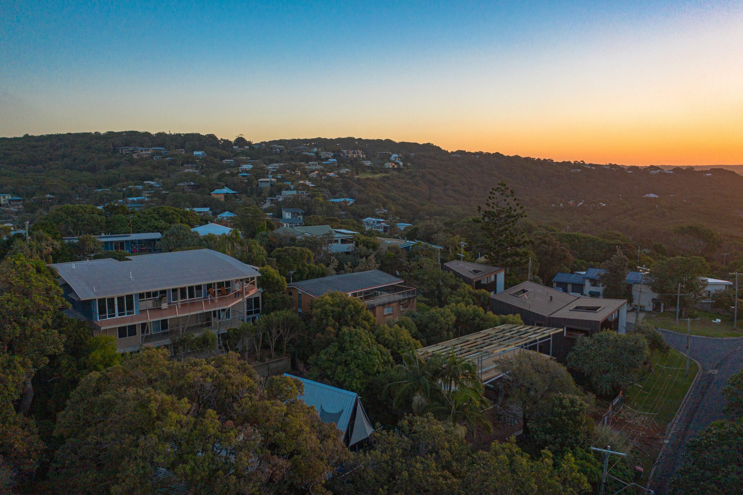 Luxury house,  extensive beach + ocean views, minutes to flags on Cylinder Beach