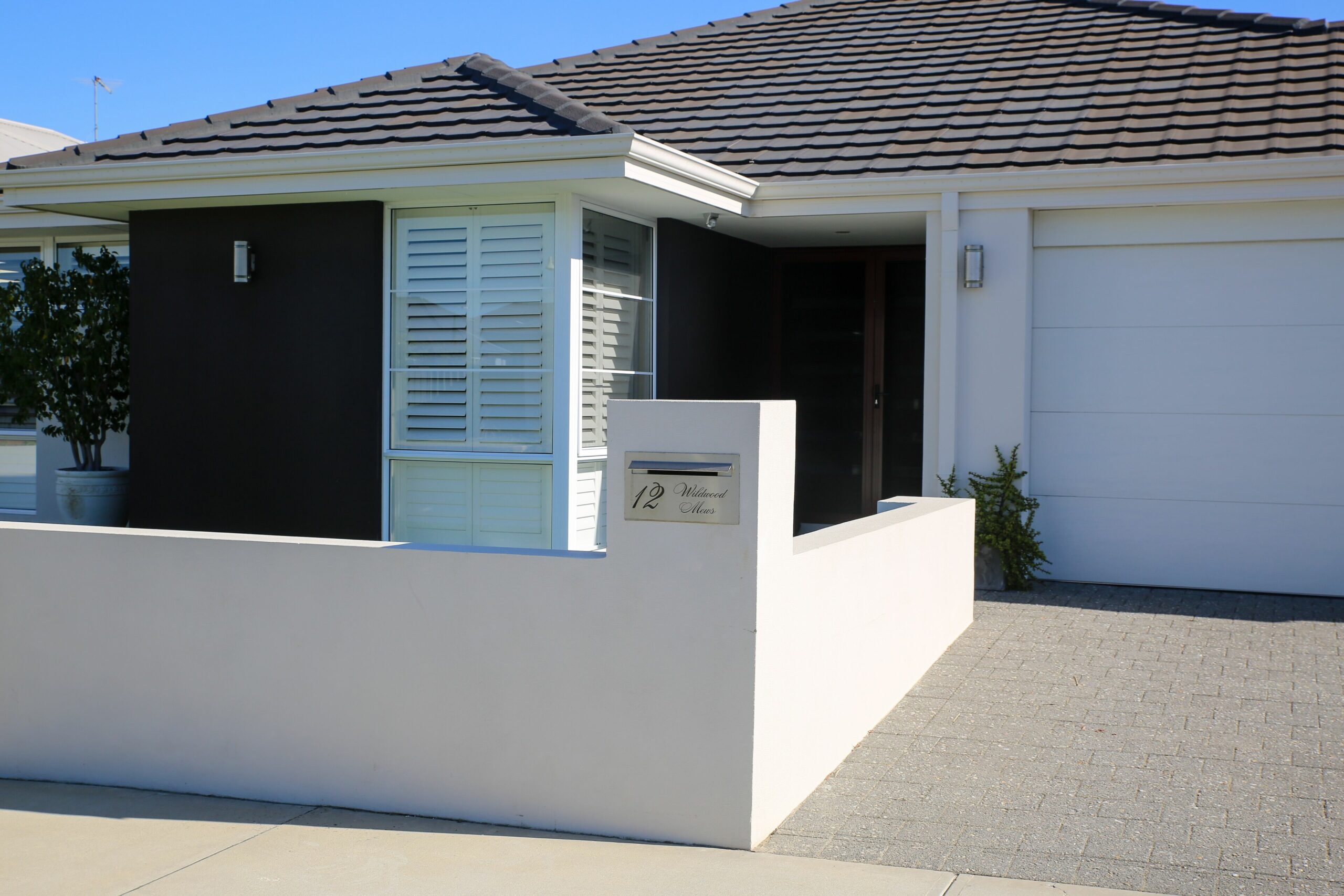 Happy Stays modern home with pool