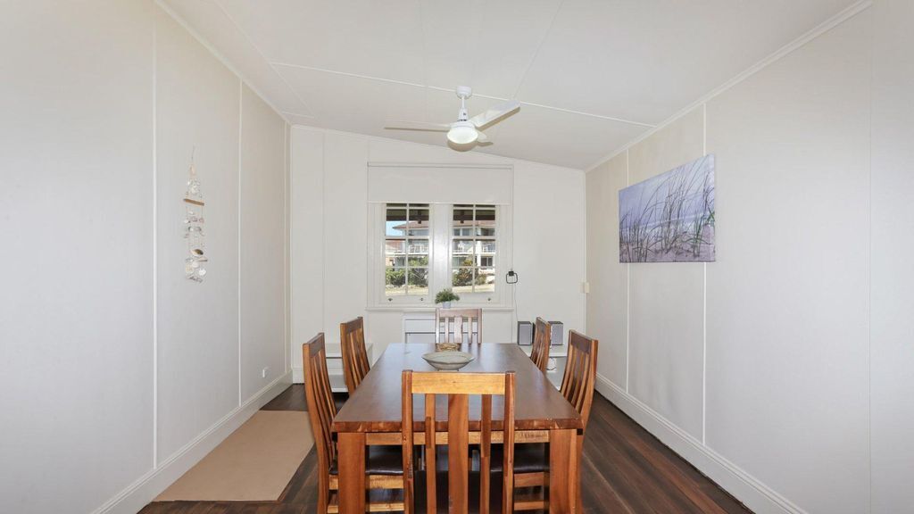 Yamba Pilot Cottage 1 - Pets Welcome