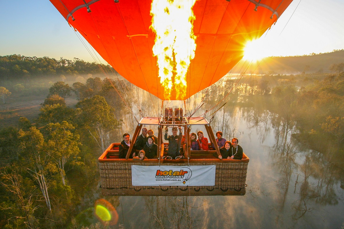 Hot Air Balloon ride and Full Day Premium Winery Tour - Gold Coast Pickup
