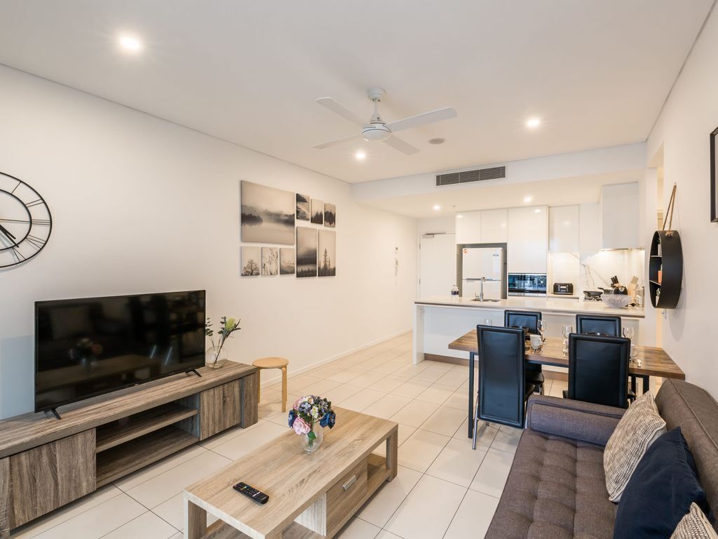 Exceptional 2 Bed 2 Bath Unit in South Brisbane