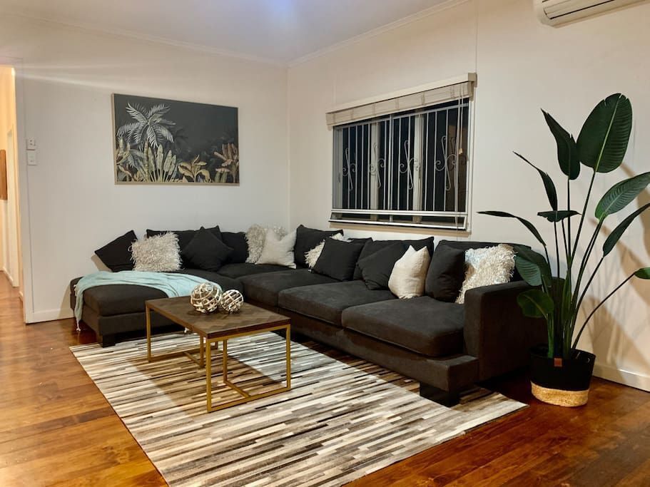 Paddington Central · Paddington Central Sleeps 15, 400m Caxton Street