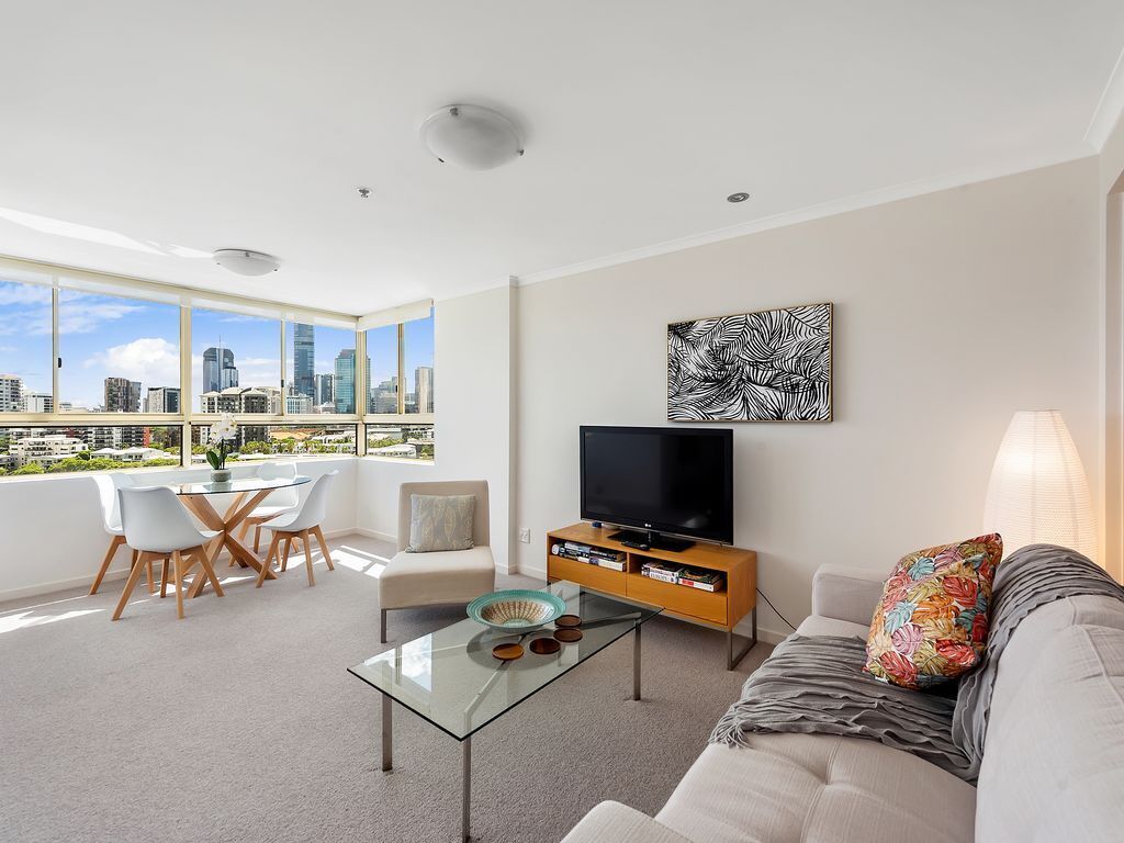 Wow! ~ Skyline City, Water + Story Bridge Views