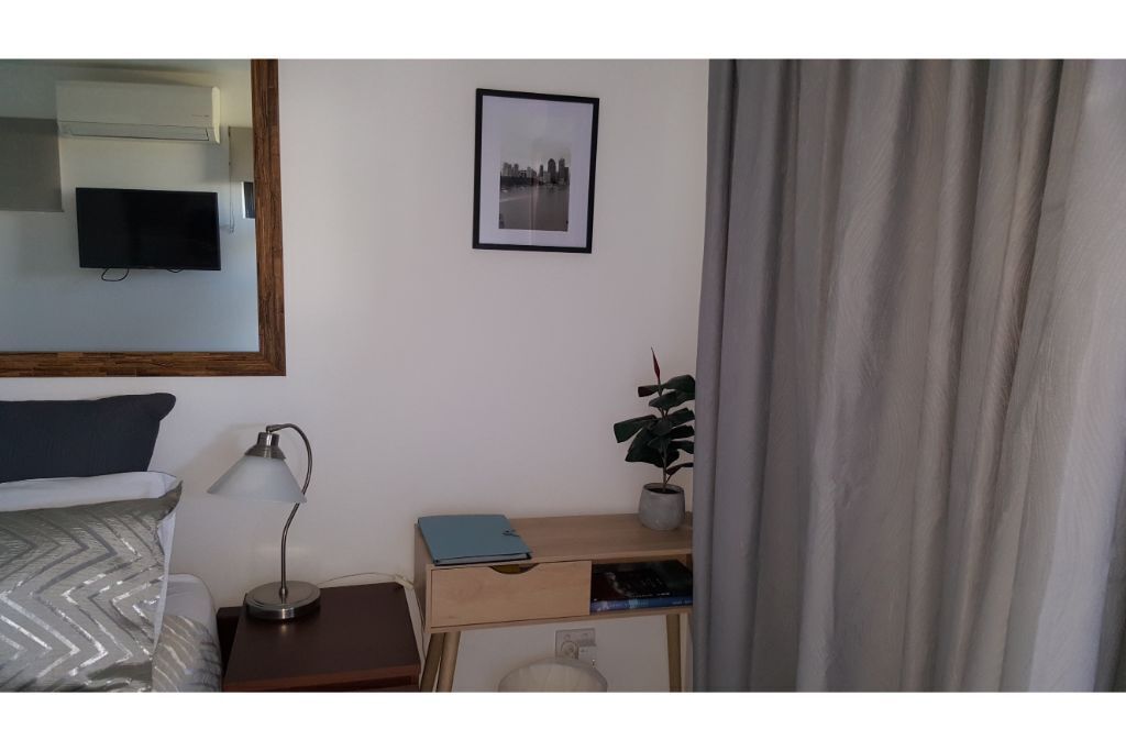 Comfortable, Modern, Private Studio Close to CBD