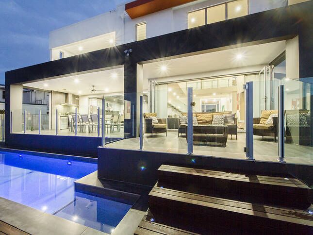 Vogue Holiday Homes - THE Grand @ Broadbeach