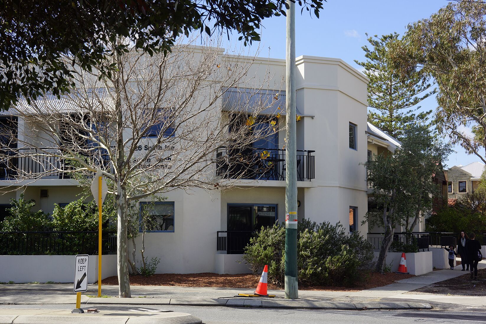 Executive 1 Bedroom Apartment in South Fremantle