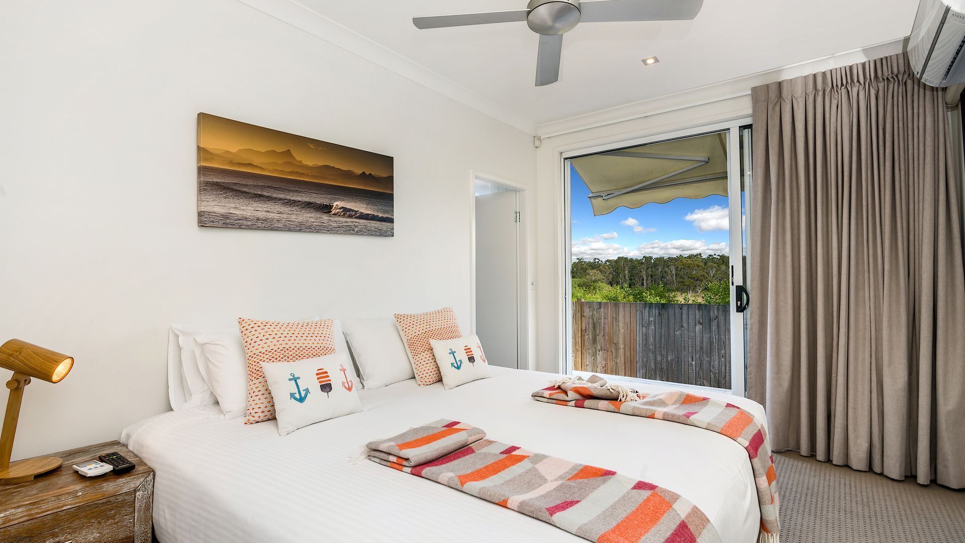 A Perfect Stay Bluewater House - Beachfront Belongil, Heated Pool