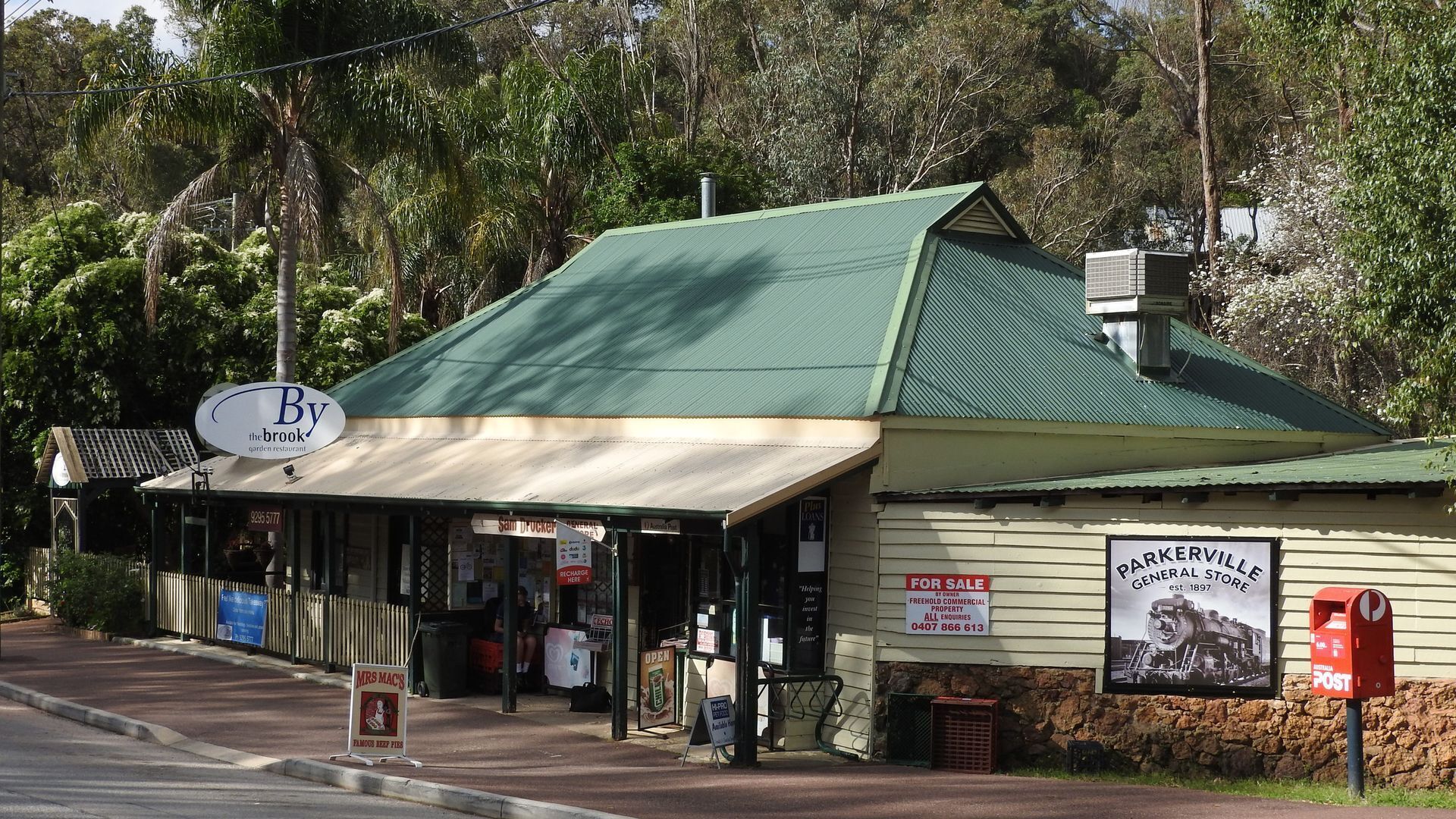 Cockatoo Hills Apartment