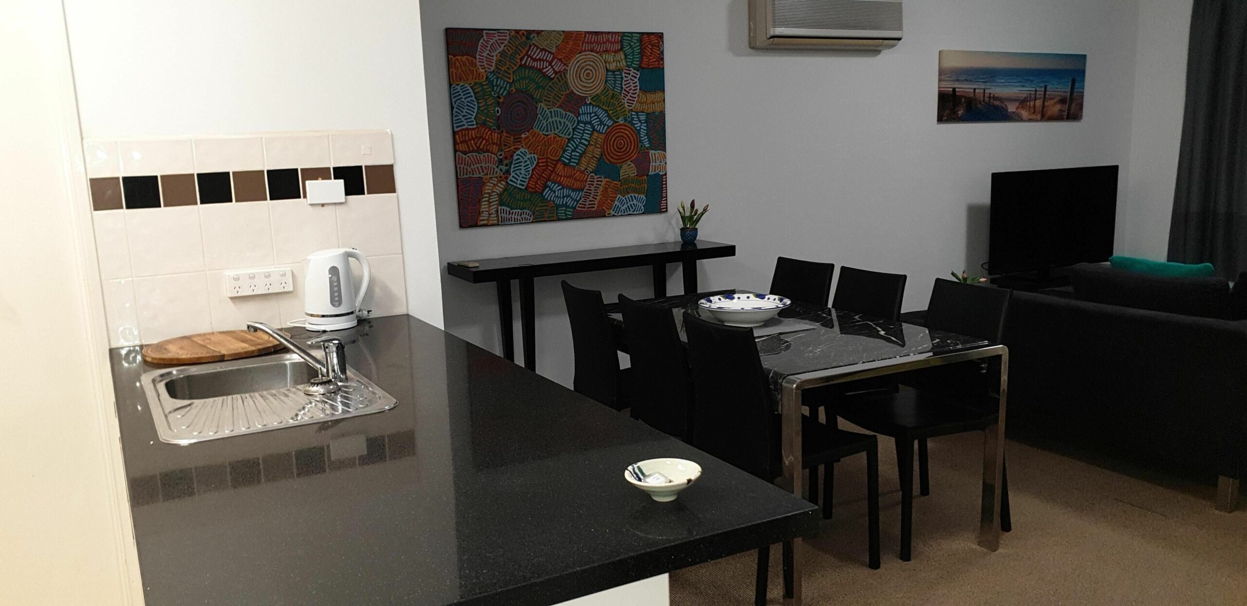 East Perth Superb 2 BR Riverside Luxury Minutes From Cbd9