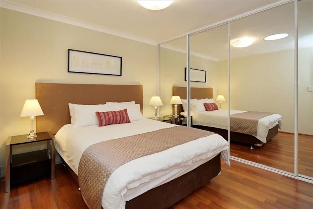 Riverside Living1br Villaswan Riverapplecrossnetflix