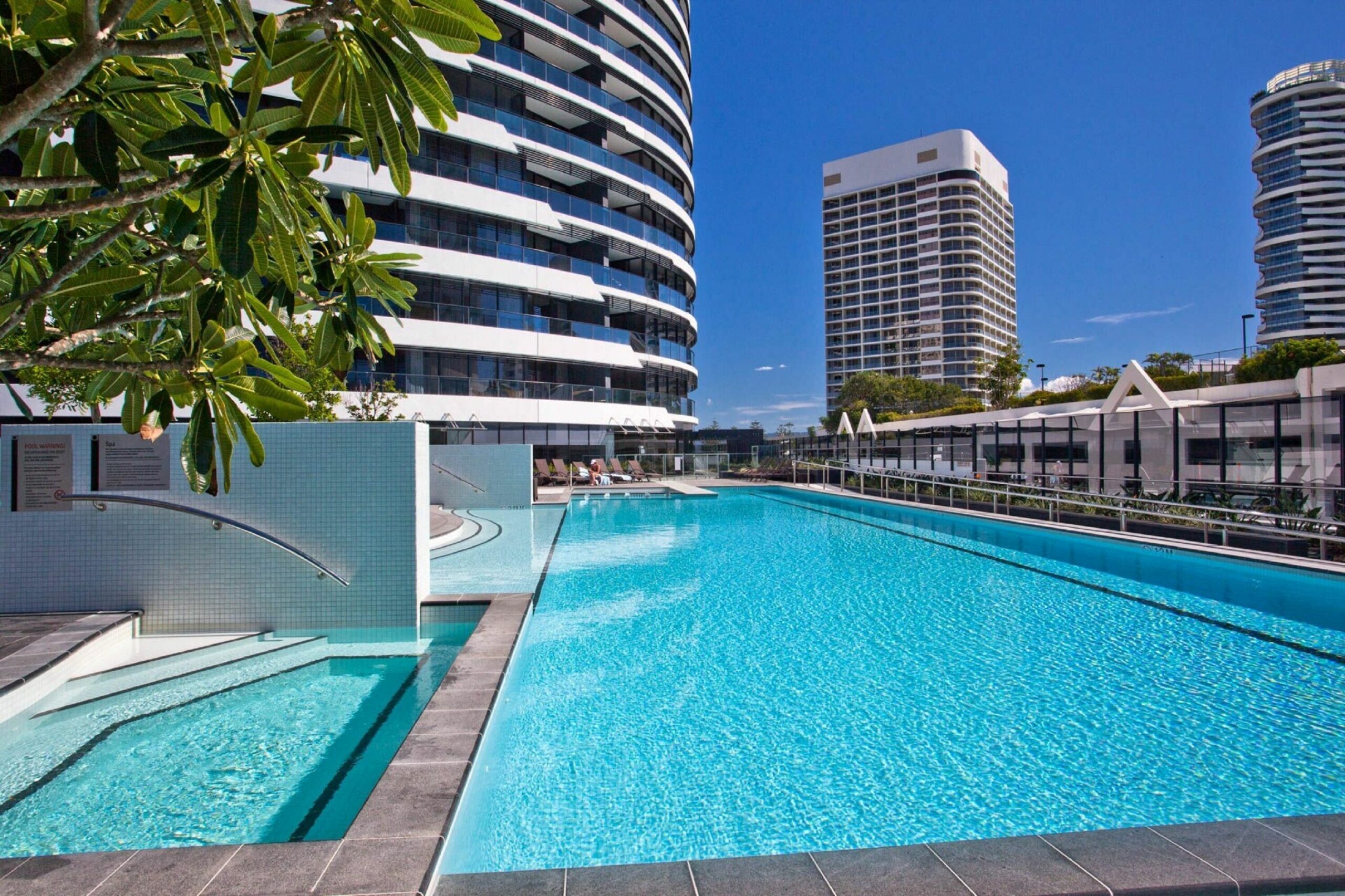 Oracle Resort - Holidays Gold Coast