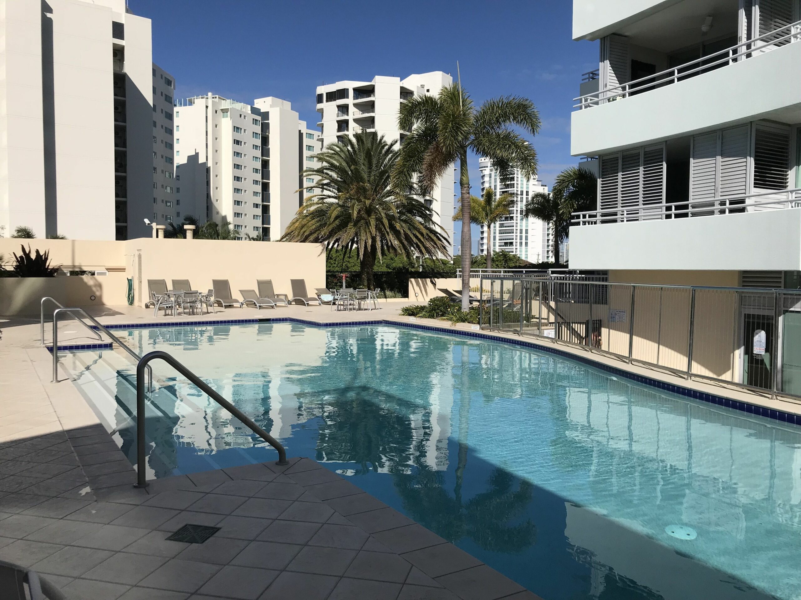 Grand Gold Coast Apartments by owner