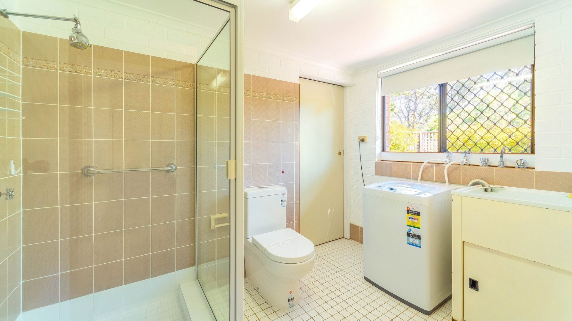 Ced49/7 - Bushland Townhouse With Swimming Pool AND Aircon