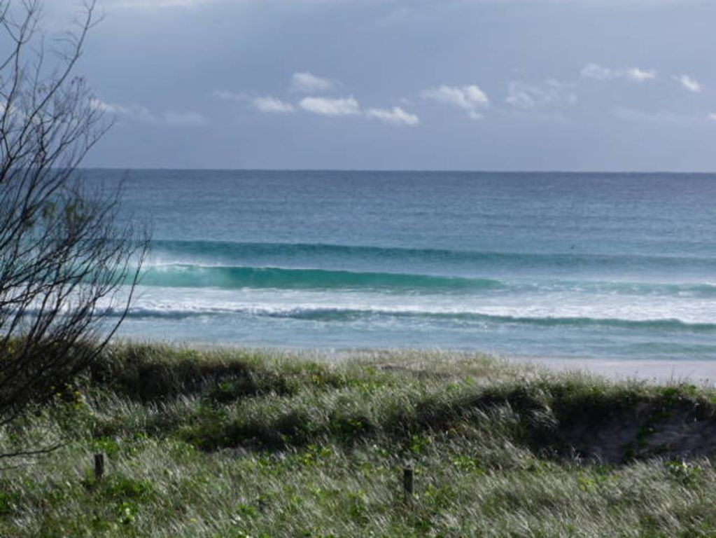 Tina's Beachside AT Bilinga - Beautiful Beachfront With 180 Degree Ocean Views